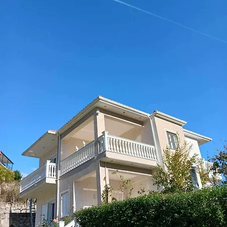 Mira 펜션 Ballaban